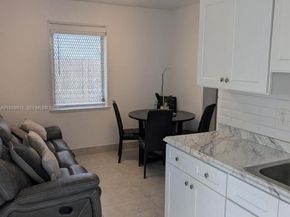 2116 Monroe Ter, Hollywood FL 33020