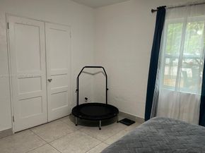 2116 Monroe Ter, Hollywood FL 33020