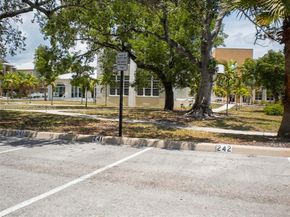 1308 SW 3rd Ct, Fort Lauderdale FL 33312