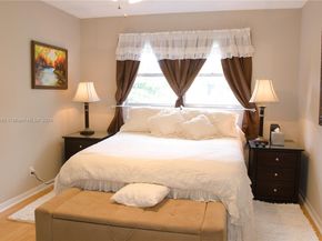 606 SW Natura Blvd 207, Deerfield Beach FL 33441