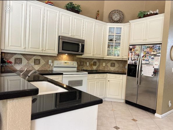 11257 NW 51st St, Coral Springs FL 33076