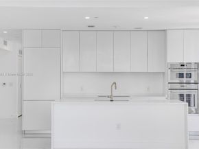 700 NE 24th St 2101, Miami FL 33137