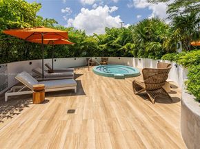 700 NE 24th St 2101, Miami FL 33137