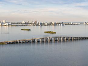 700 NE 24th St 2101, Miami FL 33137