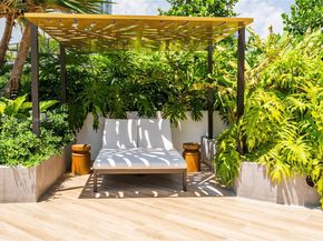 700 NE 24th St 2101, Miami FL 33137