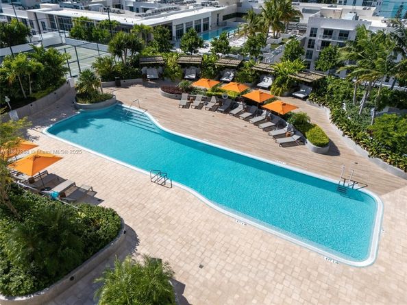 700 NE 24th St 2101, Miami FL 33137