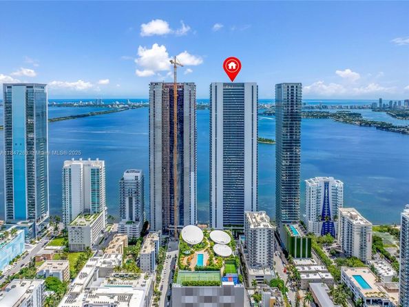 700 NE 24th St 2101, Miami FL 33137