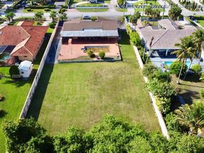 13820 SW 34th St, Miami FL 33175
