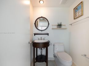 1000 S Pointe Dr 703, Miami Beach FL 33139