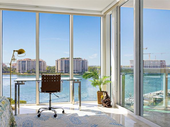 1000 S Pointe Dr 703, Miami Beach FL 33139