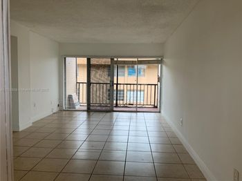 8889 Fontainebleau Blvd