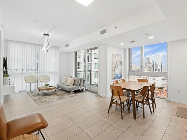 227 NE 2nd St 2202, Miami FL 33132