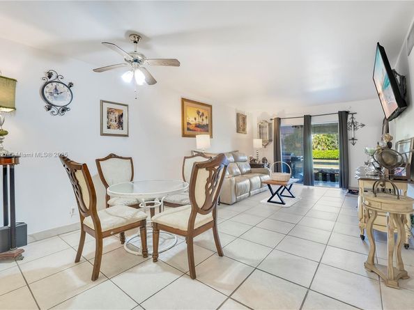 8901 NW 38th Dr 106, Coral Springs FL 33065