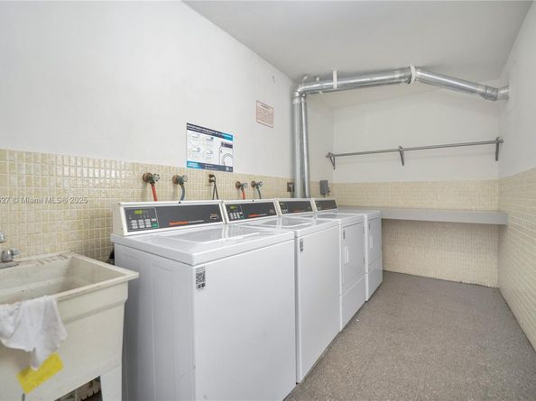 8901 NW 38th Dr 106, Coral Springs FL 33065