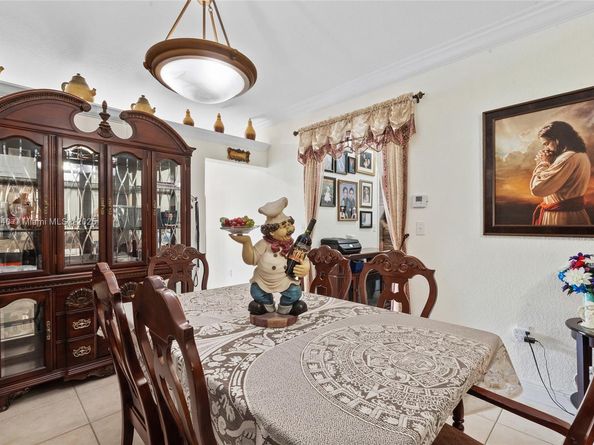 6900 NW 179th St 1091, Hialeah FL 33015