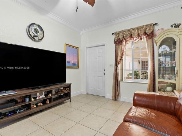 6900 NW 179th St 1091, Hialeah FL 33015