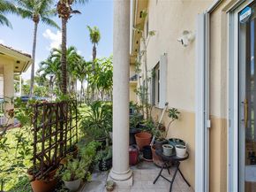 6900 NW 179th St 1091, Hialeah FL 33015