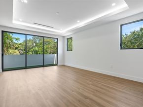 807 SW 12th Ave, Fort Lauderdale FL 33312
