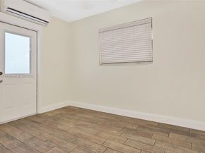 17130 NE 7th Ave, North Miami Beach FL 33162