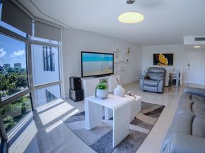 20100 W Country Club Dr 504, Aventura FL 33180