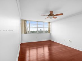 2841 NE 163rd St 1002, North Miami Beach FL 33160