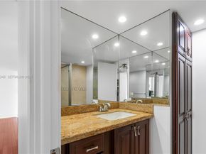 2841 NE 163rd St 1002, North Miami Beach FL 33160