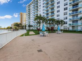 2841 NE 163rd St 1002, North Miami Beach FL 33160