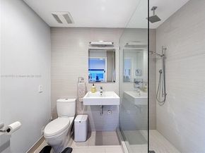 1031 N 16th Ave, Hollywood FL 33020