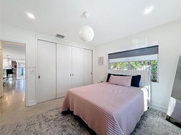 1031 N 16th Ave, Hollywood FL 33020