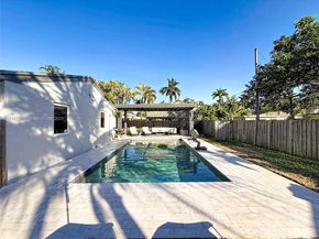 1031 N 16th Ave, Hollywood FL 33020