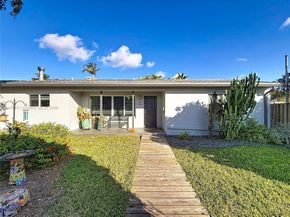 1031 N 16th Ave, Hollywood FL 33020