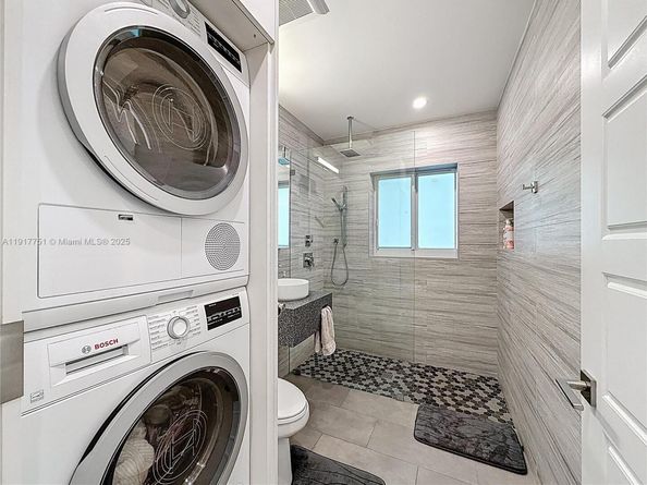 1031 N 16th Ave, Hollywood FL 33020