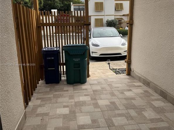 1703 SW 131st Place Cir S, Miami FL 33175