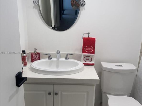 1703 SW 131st Place Cir S, Miami FL 33175