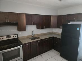 1420 NW 111th St, Miami FL 33167