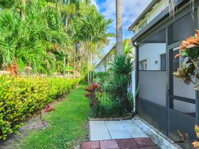 9719 Darlington Pl, Cooper City FL 33328