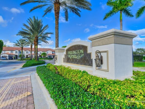 9719 Darlington Pl, Cooper City FL 33328