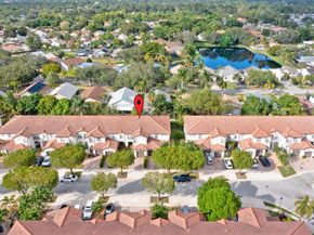 9719 Darlington Pl, Cooper City FL 33328