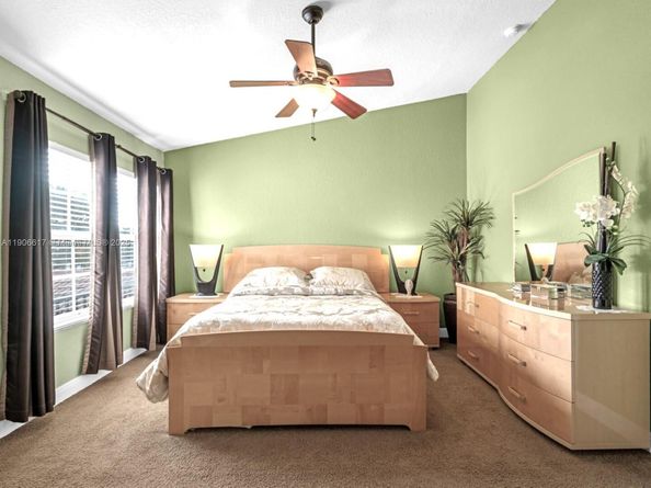 9719 Darlington Pl, Cooper City FL 33328