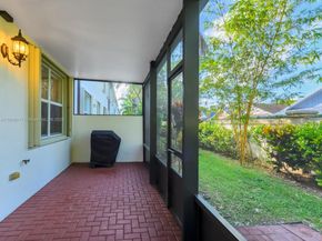 9719 Darlington Pl, Cooper City FL 33328