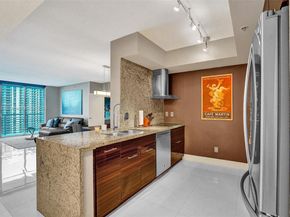 325 S Biscayne Blvd 2519, Miami FL 33131