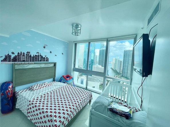 350 S Miami Ave 3602, Miami FL 33130