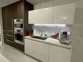 851 NE 1st Ave 3309, Miami FL 33132