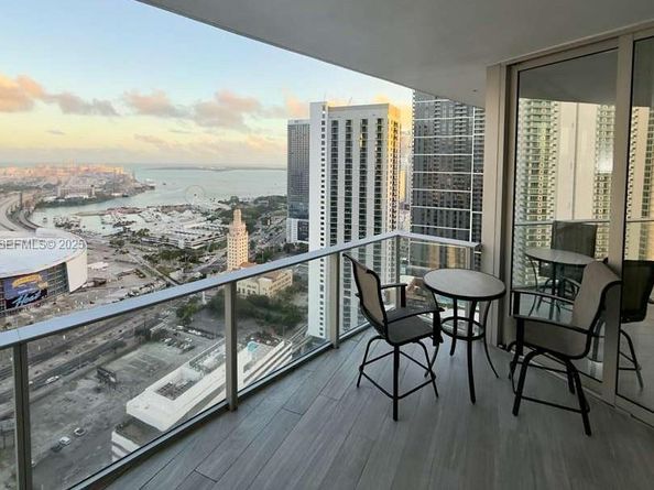 851 NE 1st Ave 3309, Miami FL 33132