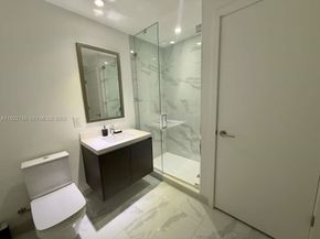 851 NE 1st Ave 3309, Miami FL 33132