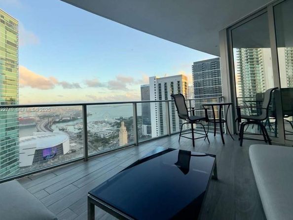 851 NE 1st Ave 3309, Miami FL 33132