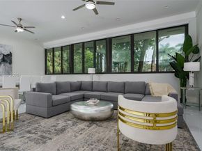 11861 NW 4th St, Plantation FL 33325