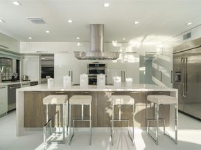 11861 NW 4th St, Plantation FL 33325