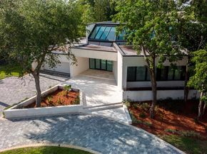 11861 NW 4th St, Plantation FL 33325