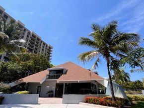 1470 NE 123rd St A707, North Miami FL 33161